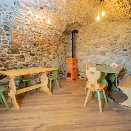 La Cascina مزرعة للإقامة *